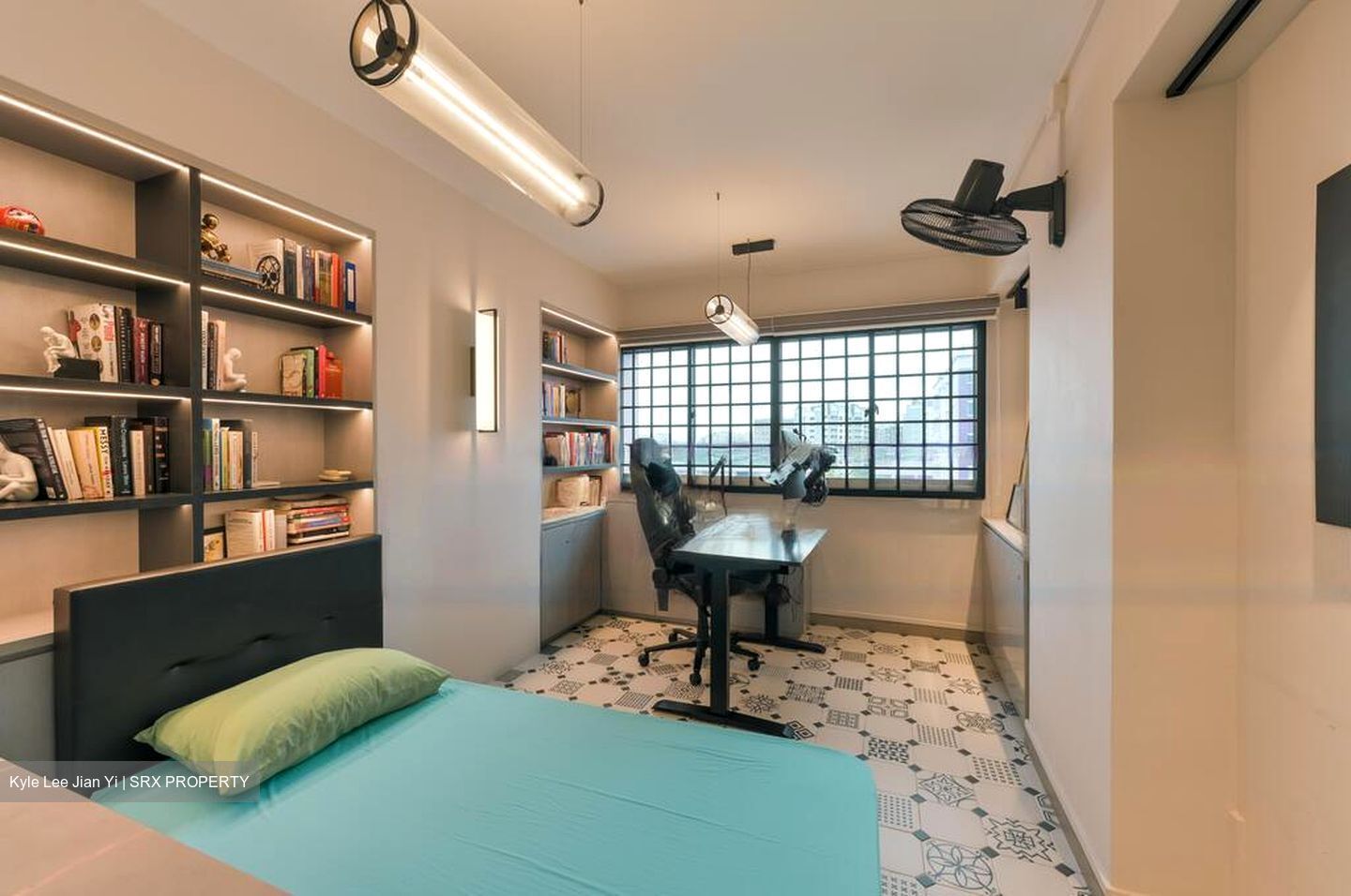 Blk 563 Hougang Street 51 (Hougang), HDB Executive #576610461